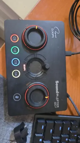 Sb1850 Creative Sound Blaster Gc7 Game Streaming Dac Amp Ft 7.1 Programmable Buttons